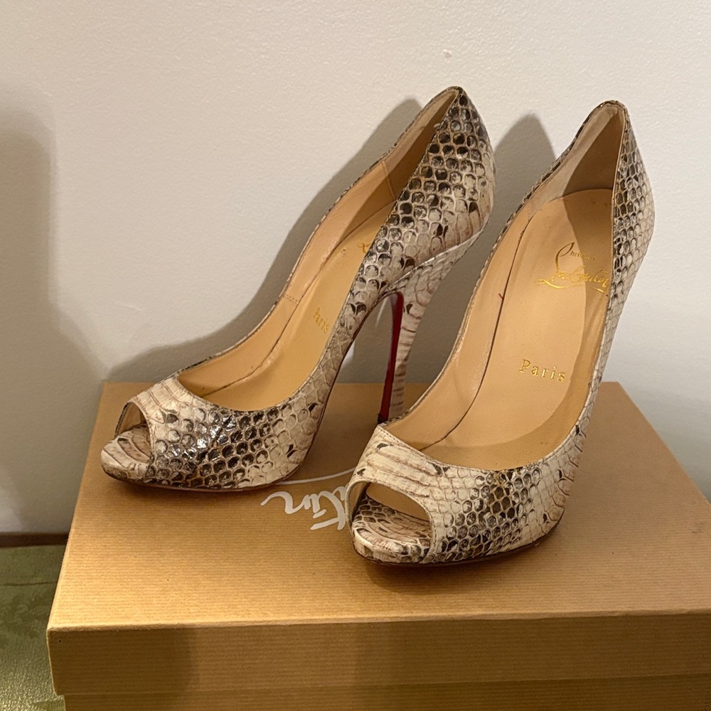 Christian Louboutin Beige Snakeskin Heels